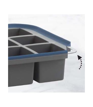 Squared ice cube tray
