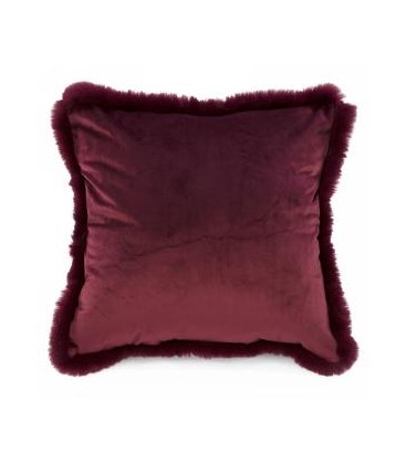 Coussin en velours bourgogne avec fausse fourrure